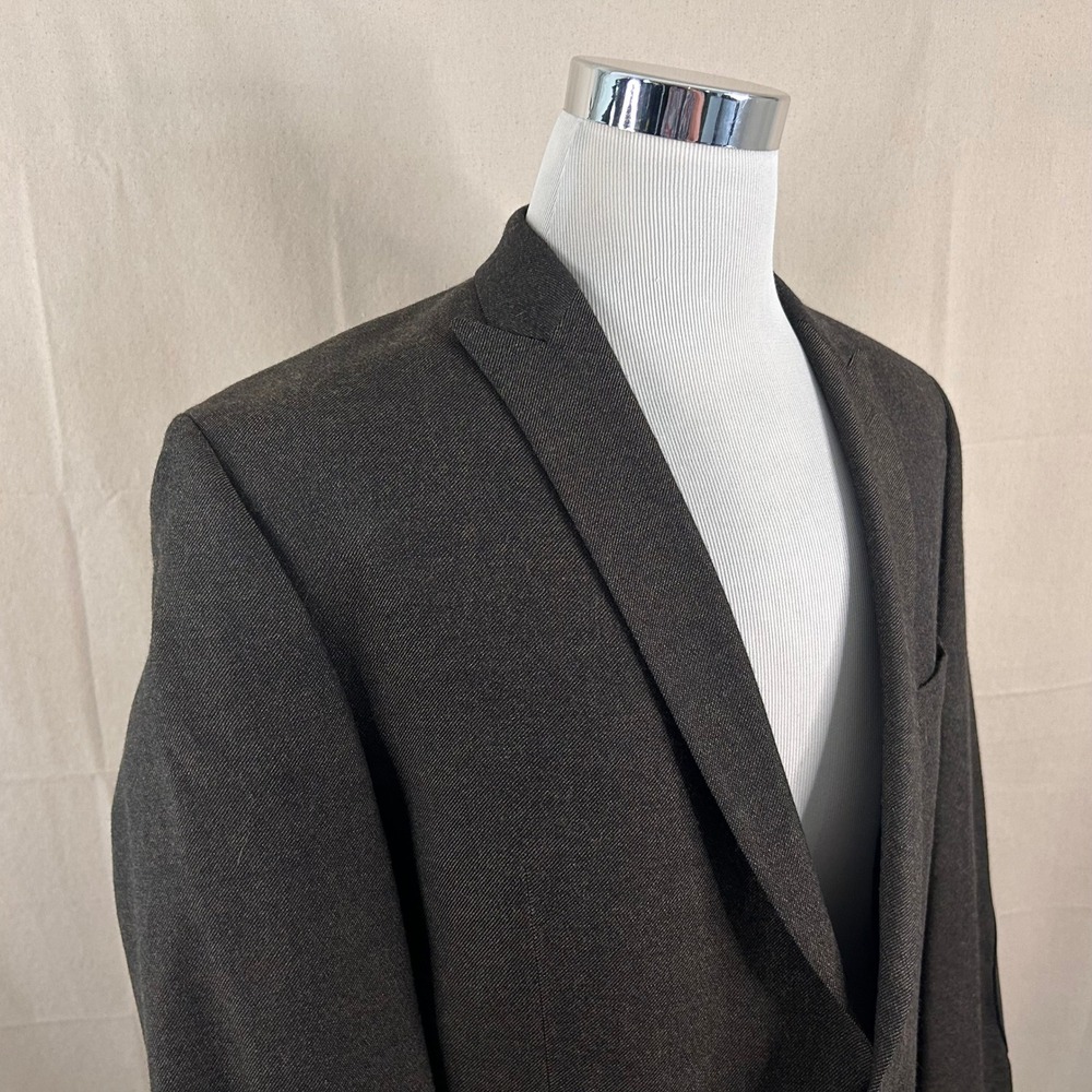 Calvin Klein 44L Sport Coat 100% Wool Brown Two Button  Lined Double Vented